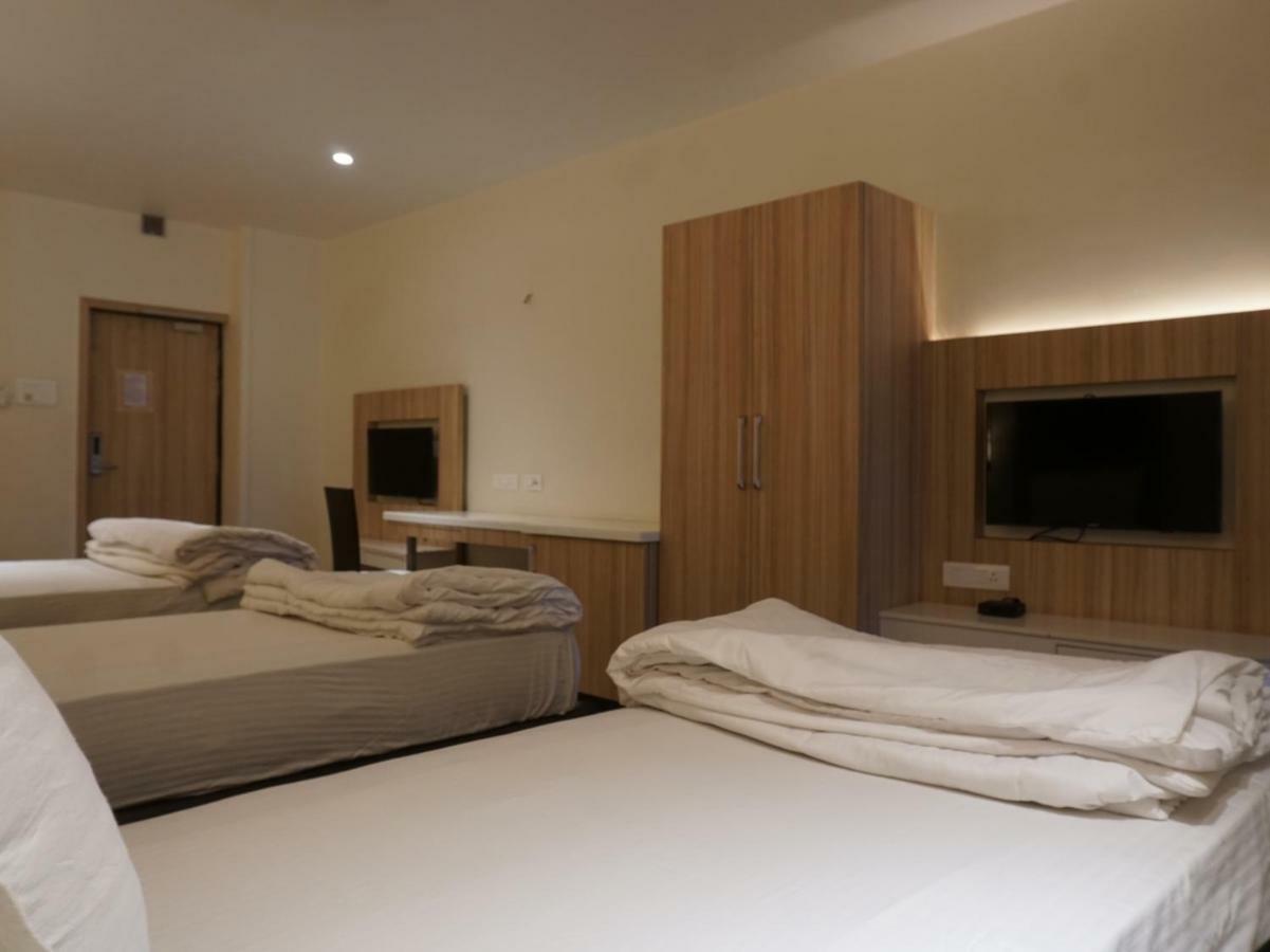Palette Four Seasons Recreation Resort Jalgaon Eksteriør billede