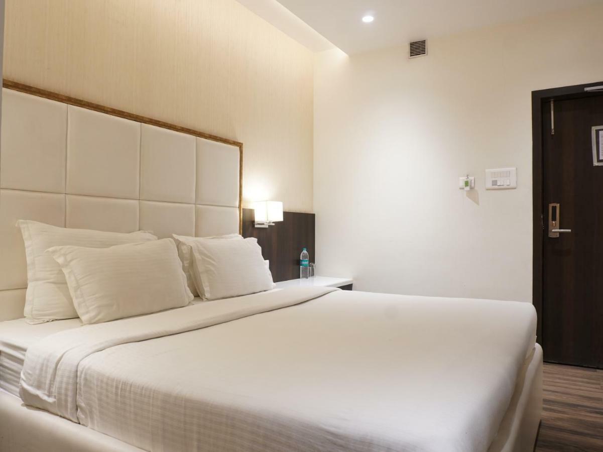 Palette Four Seasons Recreation Resort Jalgaon Eksteriør billede